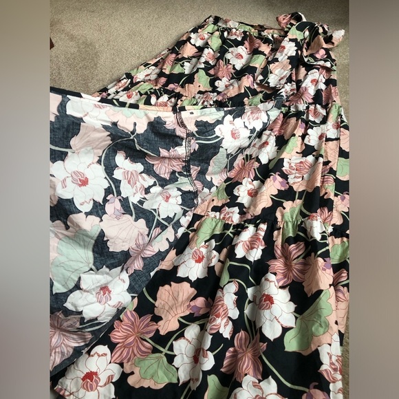 Who What Wear Women’s M Ruffled Tiered Wrap High-Rise Maxi Skirt in Deco Floral - Picture 6 of 13